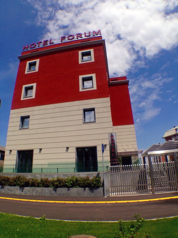 Hotel Forum