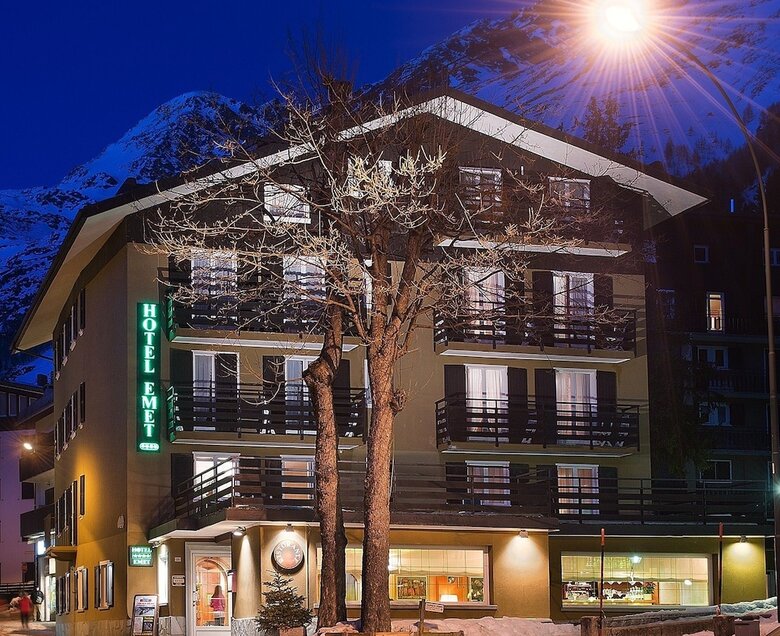 Hotel Emet
