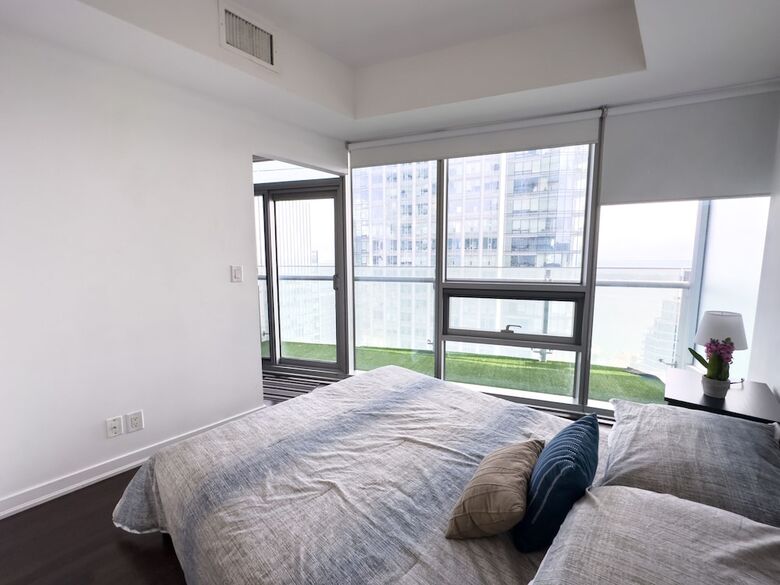 Hotel Luxury 2 Bedroom Lakeview