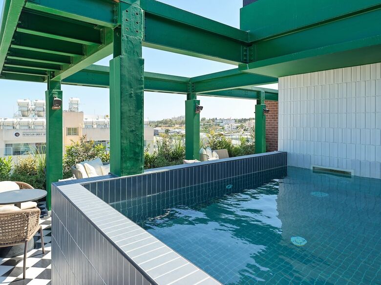 Aparthotel Liv The City Suites