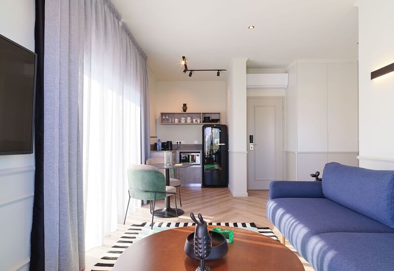 Aparthotel Liv The City Suites