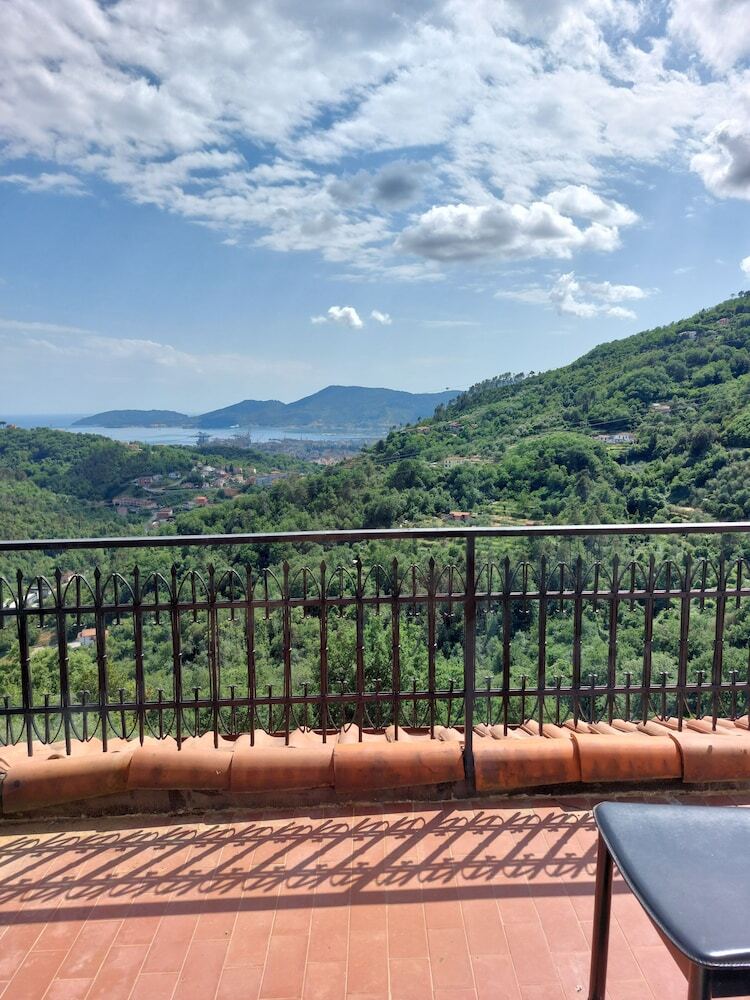 Agroturismo Oliva Azzurra