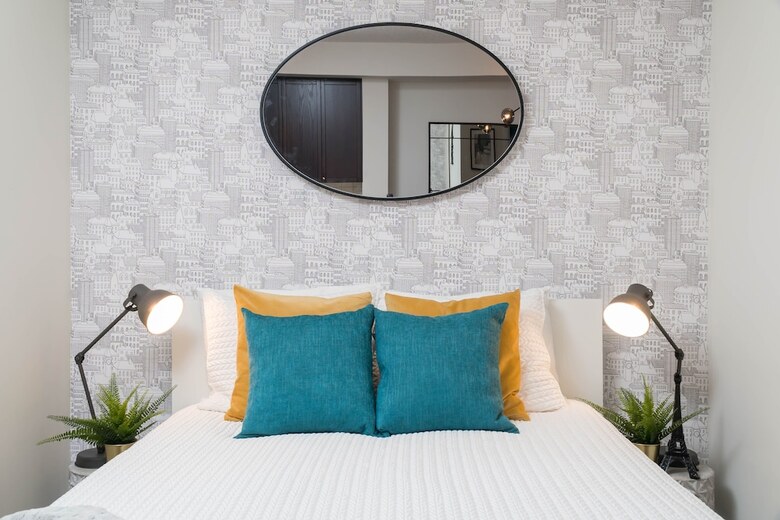 Hotel Peter St - Downtown Suite With Balcony