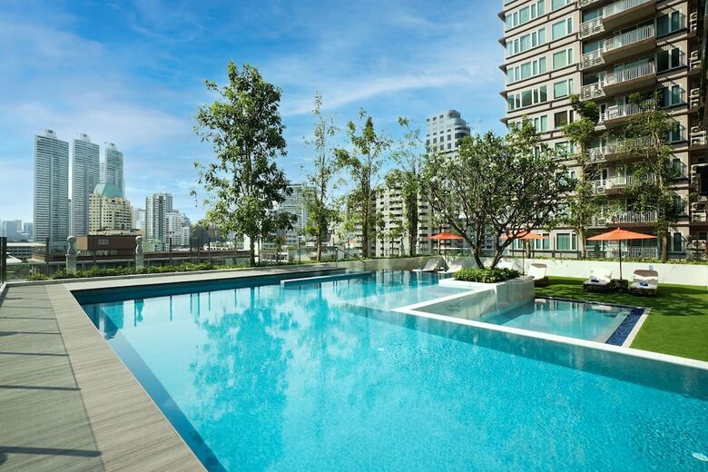Silq Hotel And Residence