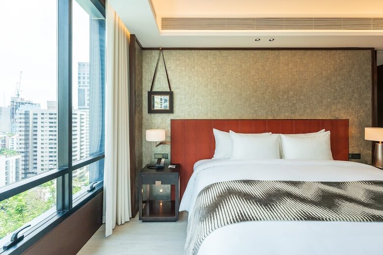Silq Hotel And Residence