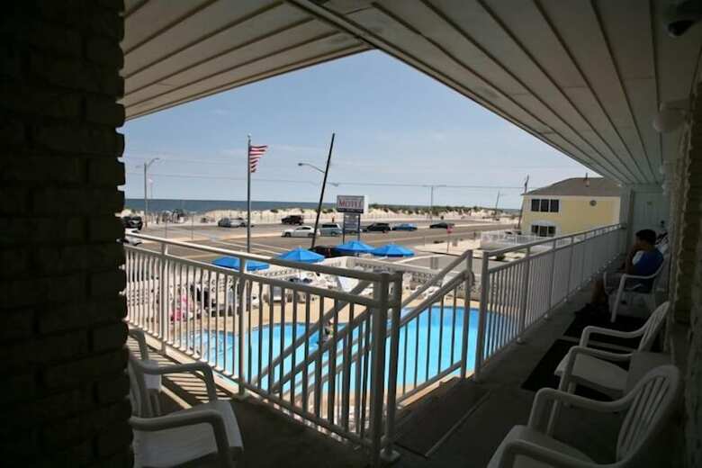Luna Mar Motel