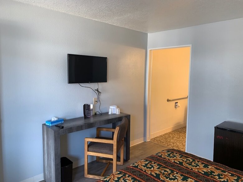 Hotel E-z 8 Motel Old Town