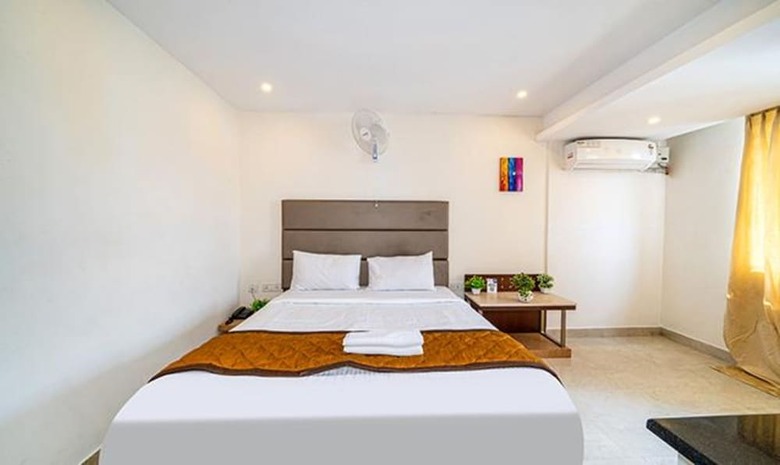 Fabhotel Arcade Inn Suites