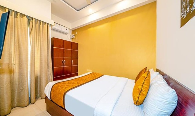 Fabhotel Arcade Inn Suites