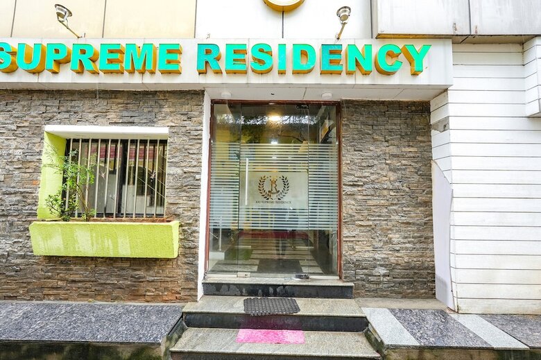 Hotel Fabexpress Raj Supreme Residency