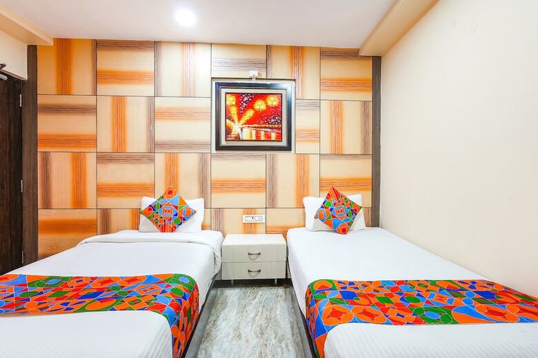 Hotel Fabexpress Raj Supreme Residency