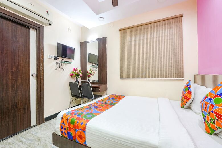 Hotel Fabexpress Raj Supreme Residency