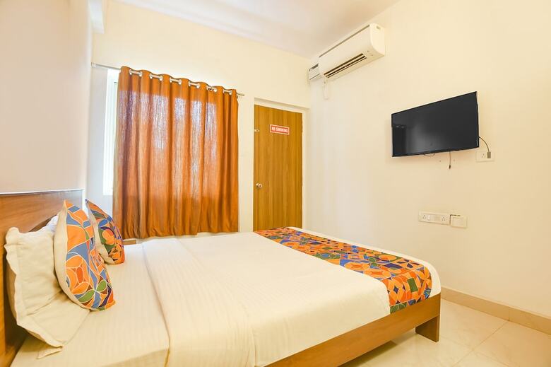 Hotel Fabexpress Joey's Place
