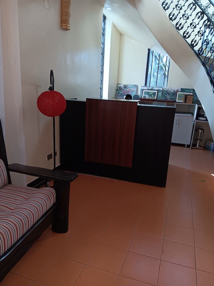 Bed & Breakfast La Cafecito Bistro And Accommodation