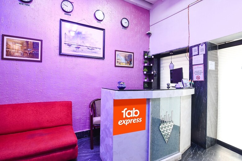 Hotel Fabexpress New Diamond