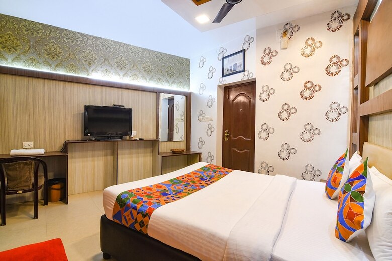 Hotel Fabexpress New Diamond