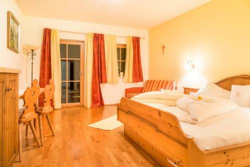 Hostal Landgasthof Und Biobauer L�ckerwirt