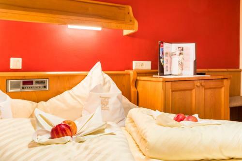 Hostal Landgasthof Und Biobauer L�ckerwirt