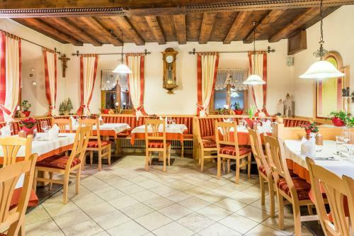Hostal Landgasthof Und Biobauer L�ckerwirt