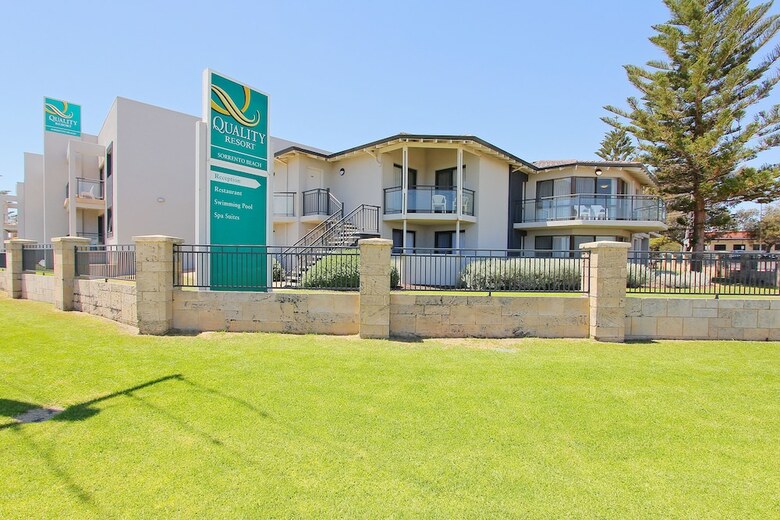 Hotel Quality Resort Sorrento Beach