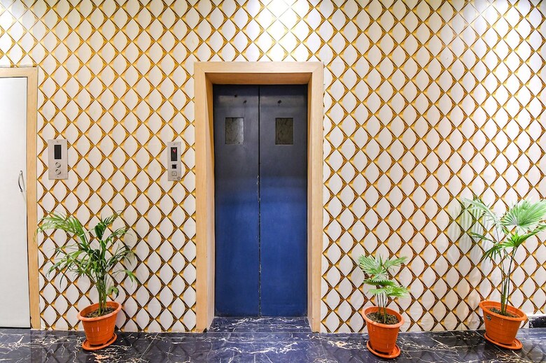Fabhotel The Hastings Club