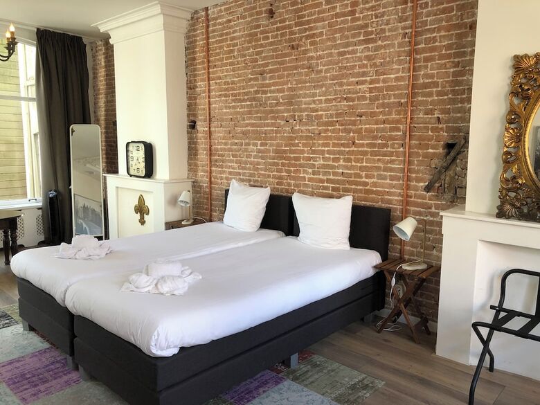 Nine(t)teen B&B