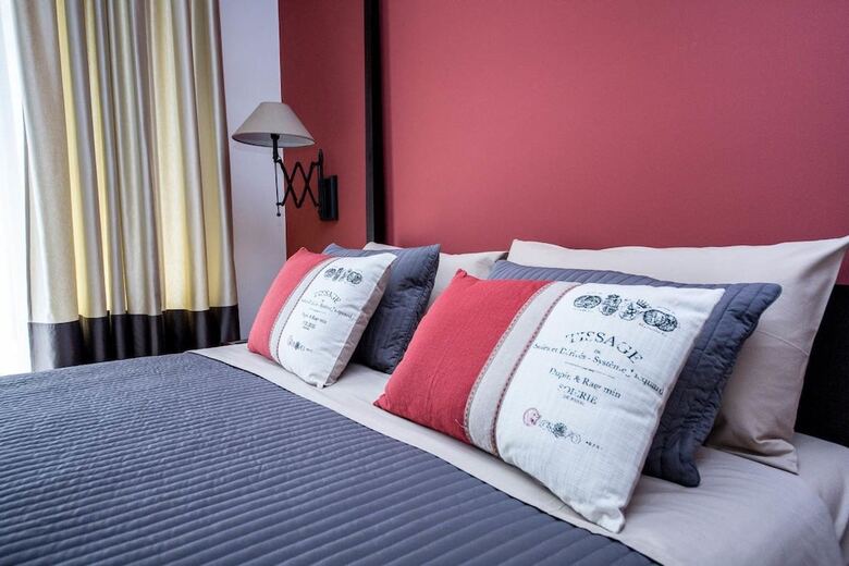 Bed & Breakfast Suite 136 Luxury Rooms