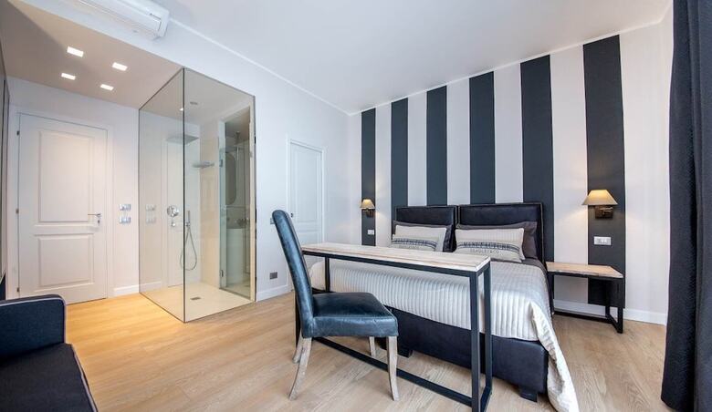 Bed & Breakfast Suite 136 Luxury Rooms
