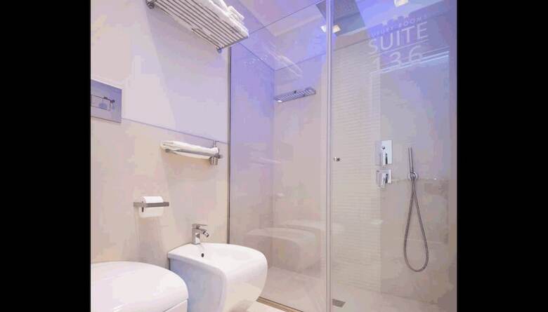 Bed & Breakfast Suite 136 Luxury Rooms