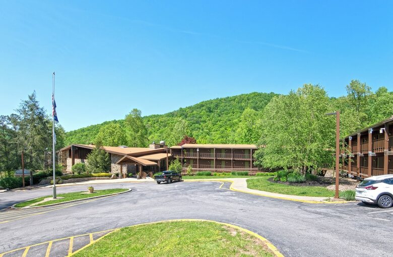 Hotel Jenny Wiley State Resort Park