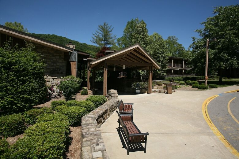 Hotel Jenny Wiley State Resort Park
