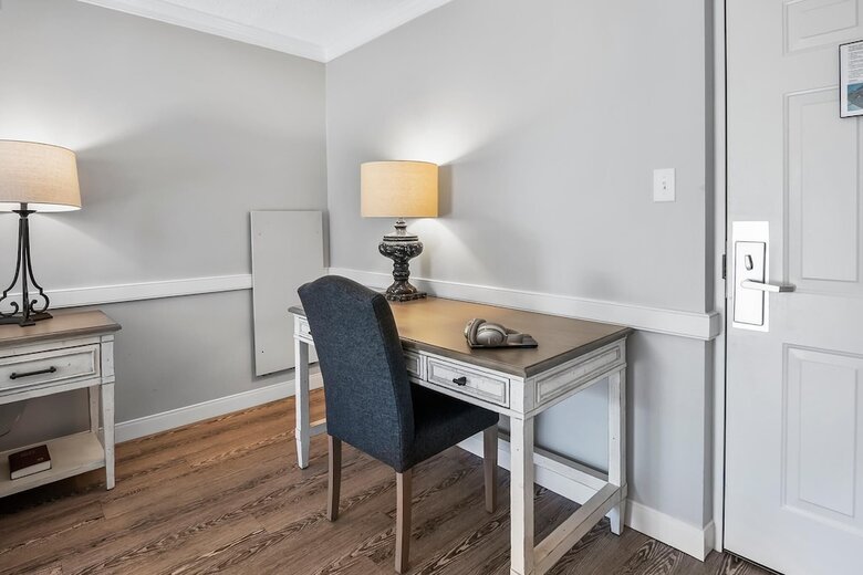 First Floor Bay View Deluxe Suite