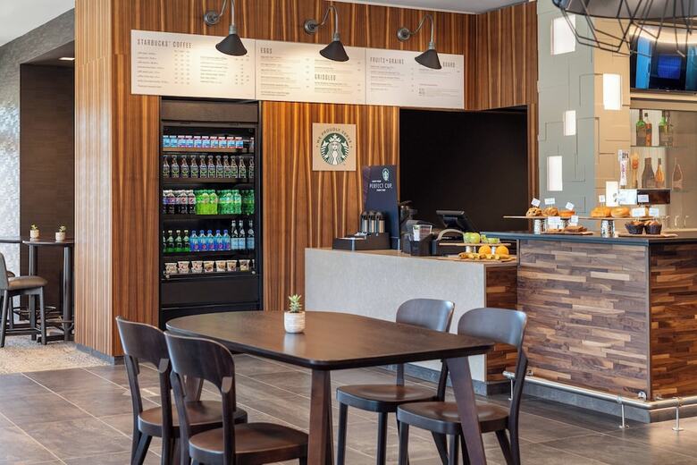 Hotel Courtyard By Marriott Petaluma Sonoma County