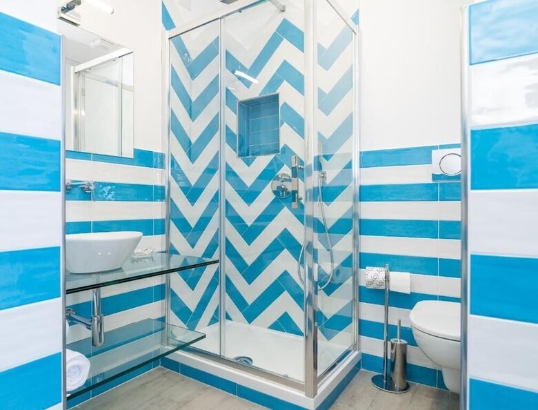 Sapphire Rooms