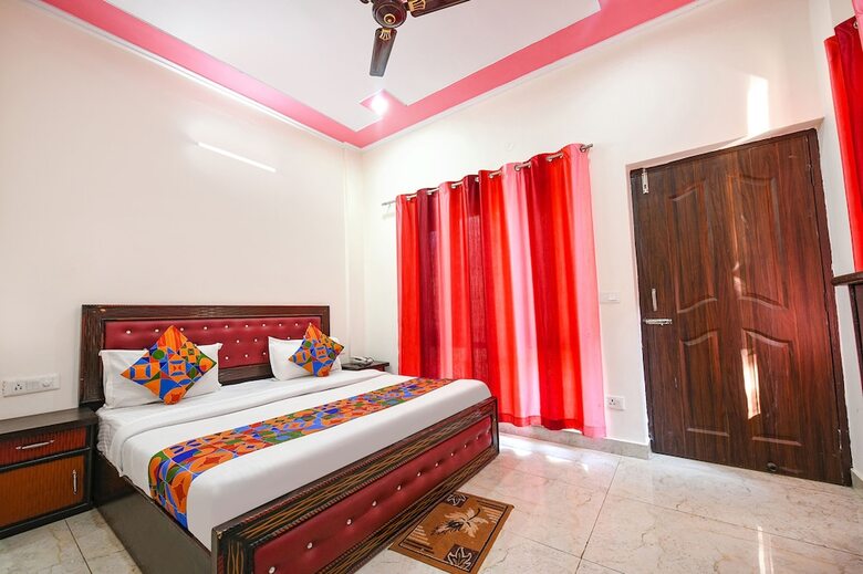 Fabhotel Kempty Lake Resort