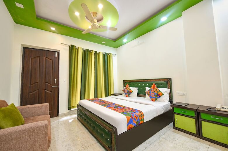 Fabhotel Kempty Lake Resort