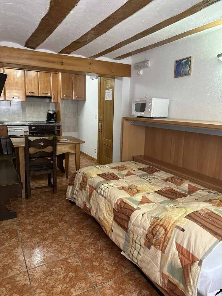Pension Y Bar Ivis