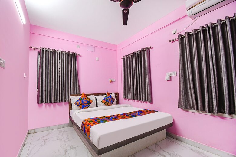 Fabhotel Dishan Plaza