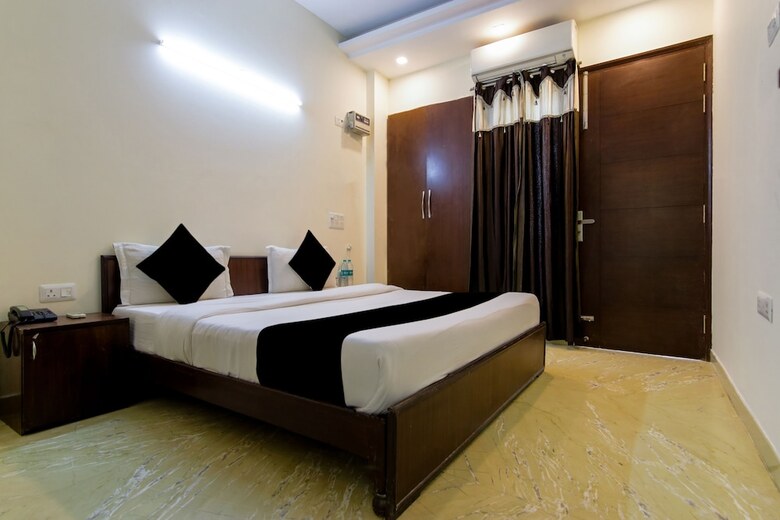 Hotel Red Cherry