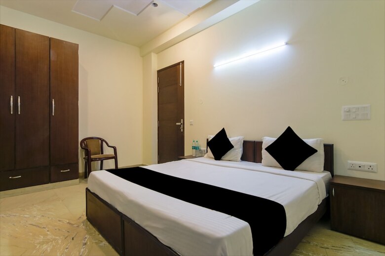 Hotel Red Cherry