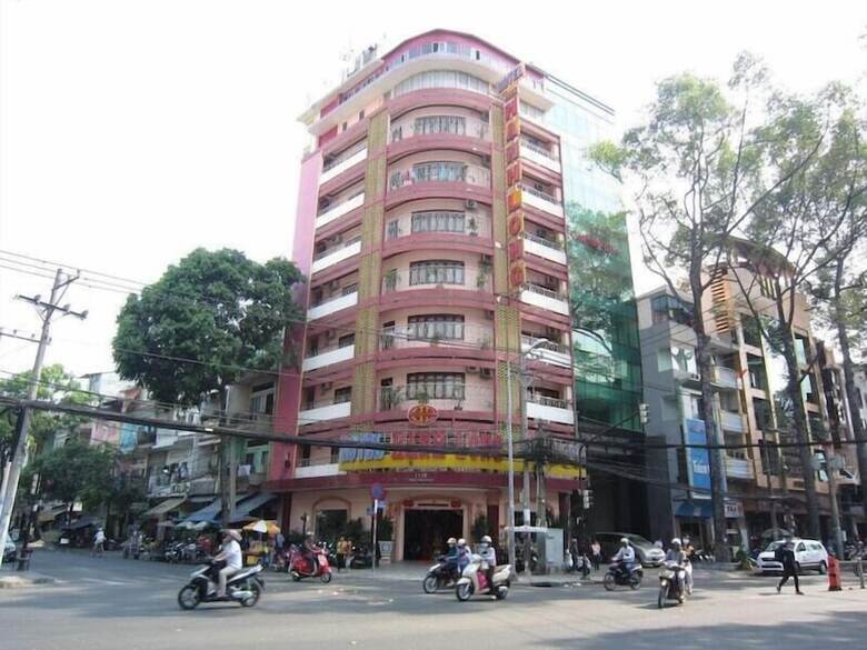 Hanh Long 2 By Bay Hotel