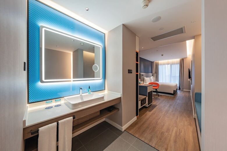 Hotel Holiday Inn Express Shanghai Expo Centre By Ihg