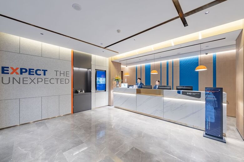 Hotel Holiday Inn Express Shanghai Expo Centre By Ihg