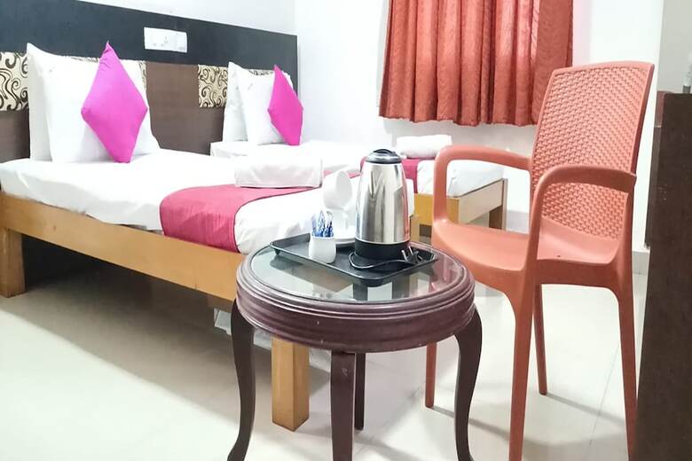 Hotel Aayush Residency