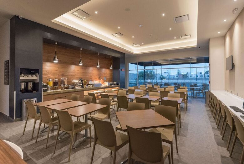 Hotel Microtel Inn & Suites By Wyndham Guadalajara Sur