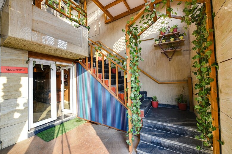Fabhotel 4 Seasons
