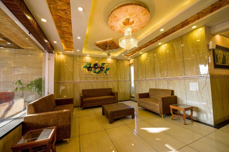 Fabhotel 4 Seasons