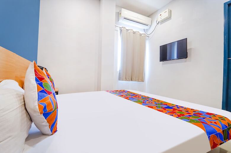 Hotel Fabexpress Silver Palace
