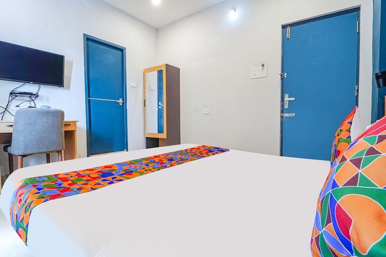 Hotel Fabexpress Silver Palace