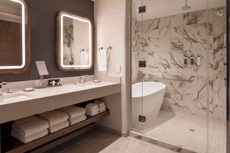 Caesars Republic Scottsdale, A Hilton Hotel